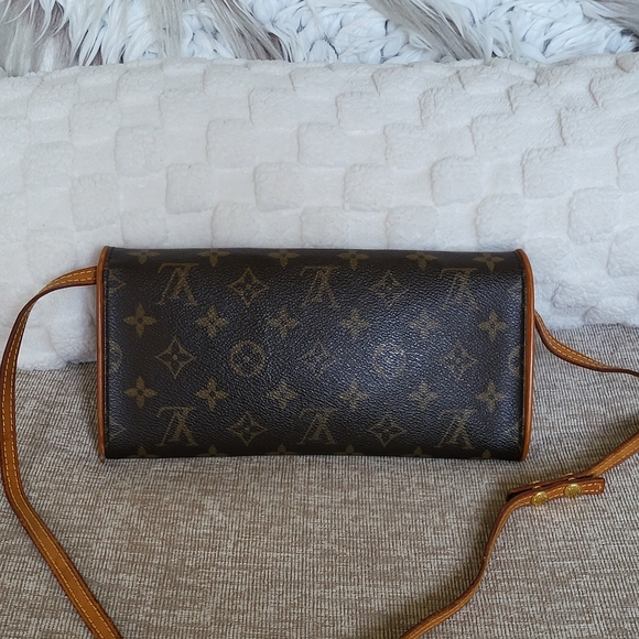 Louis Vuitton Monogram Pochette Twin GM Crossbody Bag Clutch 2 Way. Authentic.. - Picture 3 of 16